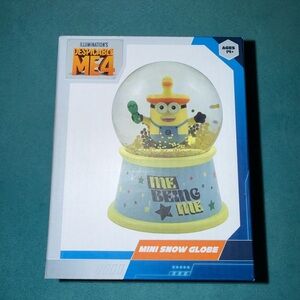 Despicable Me Minion Mini Snow Globe
